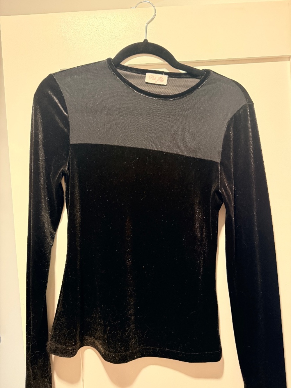Pink Lily Black Valor Sheer top Sz M